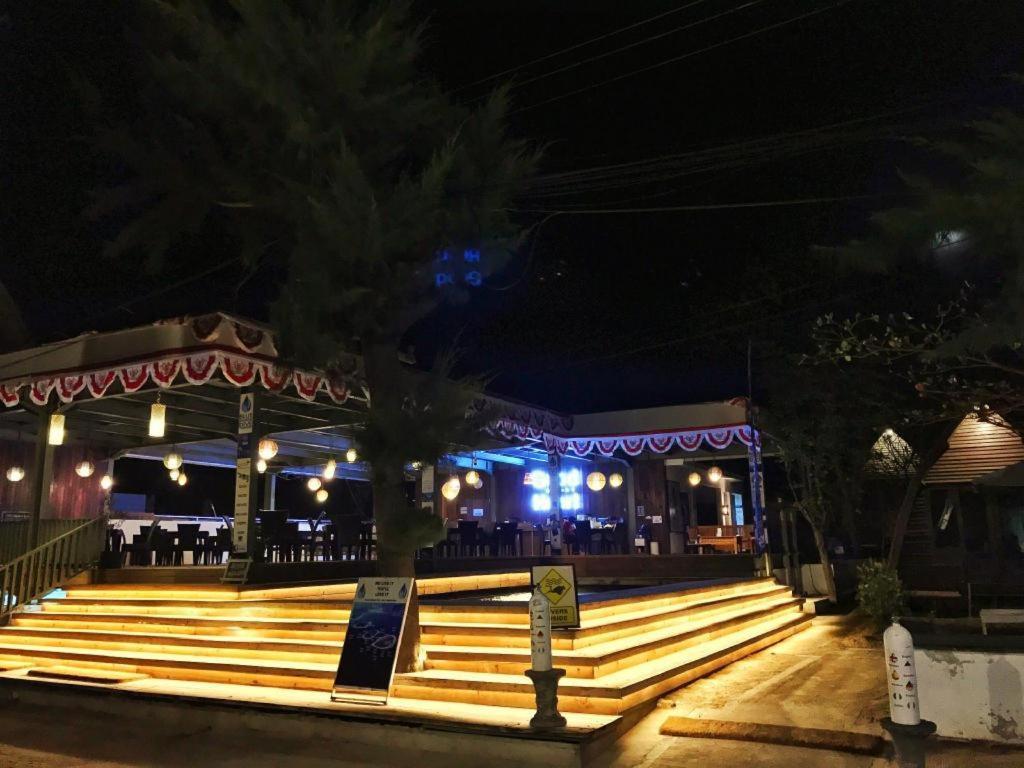 Hotel Good Heart à Gili Trawangan Extérieur photo